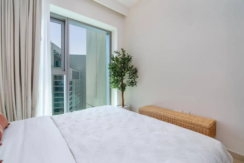 On Off Hh- Downtown Views 2 Apartment Dubai United Arab Emirates